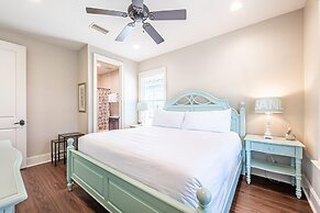 Villa Lago 1975 S2G 4BR 4BA 10