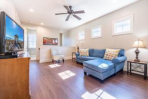 Villa Lago 1975 S2G 4BR 4BA 10