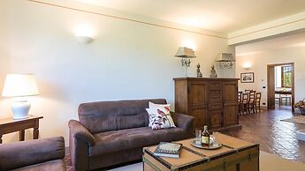 Pg-c744-sp3080at - Poggio Medei 8 2