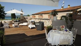 Bs-i633-viem71a1 - Arcimboldo House 2 2