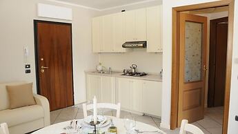 Bs-i633-viem71a1 - Arcimboldo House 2 2