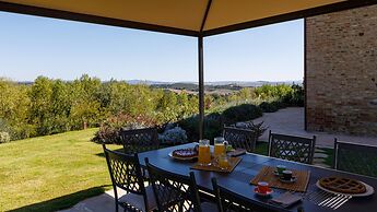 La Fonte Di Santa Regina 16