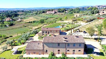 La Fonte Di Santa Regina 16