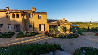 La Fonte Di Santa Regina 16