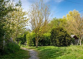 Spacious 2 bed Holiday Home Entertainment on Site