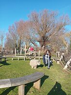 Spacious 2 bed Holiday Home Entertainment on Site