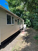 Spacious 2 bed Holiday Home Entertainment on Site