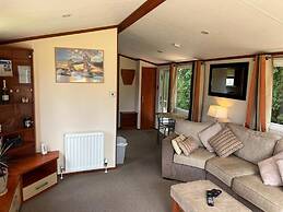 Spacious 2 bed Holiday Home Entertainment on Site