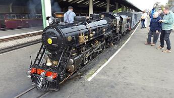 Spacious 2 bed Holiday Home Entertainment on Site