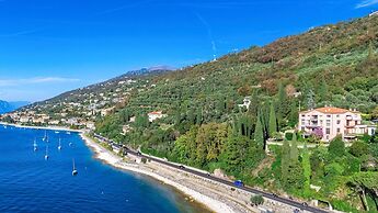 Corazza 6 1 in Torri del Benaco