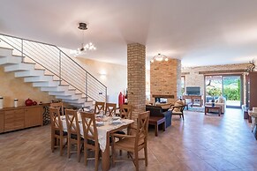 Casale Rosy 6 2 in Offida