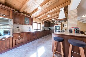 Casale Rosy 6 2 in Offida