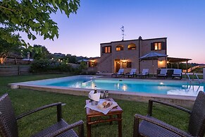 Casale Rosy 6 2 in Offida