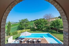 Casale Rosy 6 2 in Offida