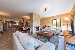 Casale Rosy 6 2 in Offida