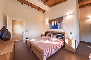 Casale Rosy 6 2 in Offida