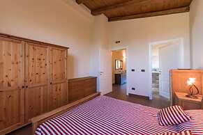 Casale Rosy 6 2 in Offida