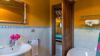 Casale Dei Girasoli 14