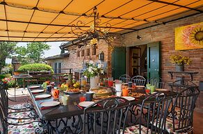 Casale Dei Girasoli 14