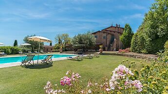 Casale Dei Girasoli 14