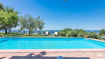 Vista Del Lago 10 in Guardea
