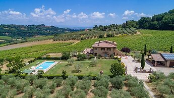 Le Terre Di Nunzio 12