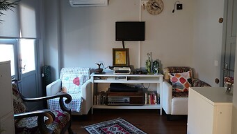 Tilas House No8 - Hostel