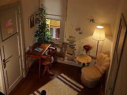 Tilas House No8 - Hostel