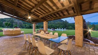 Villa Monica 8 in Greti