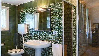 Rn-h274-pini35at - Villa Sarah 10 2