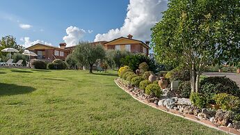 Lu-f452-sgiu68at - Villa Gabri 8 2