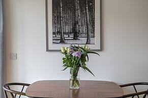 6 Loch View With Loch Views