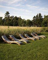 The Eddie Hotel and Farm