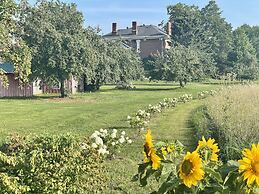 The Eddie Hotel and Farm