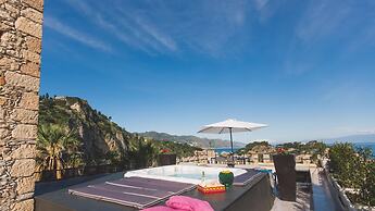 Torre Pirandello 6 in Taormina