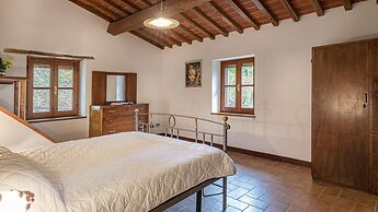 Casa Largnano 6 2 in Arezzo