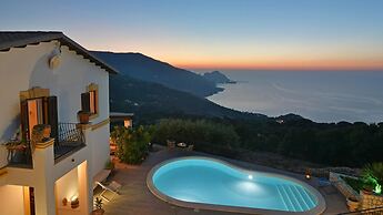 Villa Il Basto 8 in Cefal