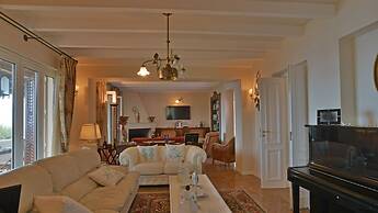 Villa Il Basto 8 in Cefal