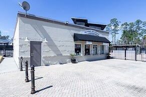 The Whart Unit 505 2 Bedroom Condo by RedAwning