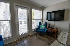 Seascape 2108 1 Bedroom Condo by RedAwning