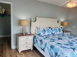 No Egrets 3 Bedroom Condo by RedAwning