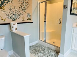 No Egrets 3 Bedroom Condo by RedAwning