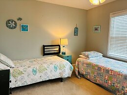 No Egrets 3 Bedroom Condo by RedAwning