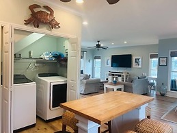 No Egrets 3 Bedroom Condo by RedAwning