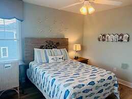 No Egrets 3 Bedroom Condo by RedAwning