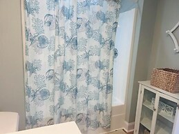 No Egrets 3 Bedroom Condo by RedAwning