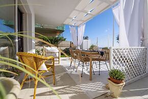 Vera's White Pearl Apartment