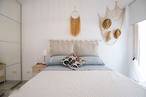 Vera's White Pearl Apartment