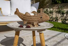 Vera's White Pearl Apartment