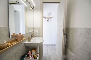 Vera's White Pearl Apartment